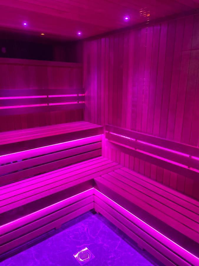 Deluxe Studios With Spa Included Portsmouth Exteriér fotografie
